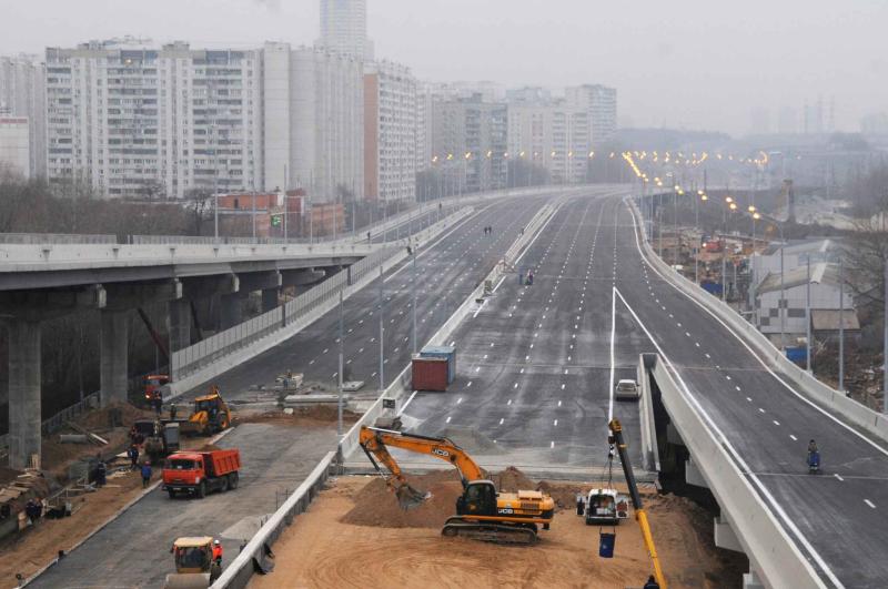 Порядка 50 километров шоссе проложили в новой Москве к концу 2017 года