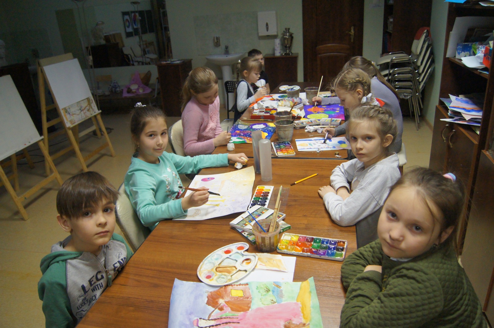 В ДК "Десна" состоялся мастер-класс по изобразительному искусству «Весенняя капель»