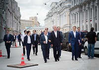 Собянин: Исторический центр Москвы возвращают пешеходам