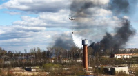 Два экипажа пожарных вертолетов участвуют в тушении пожара в поселении Рязановское
