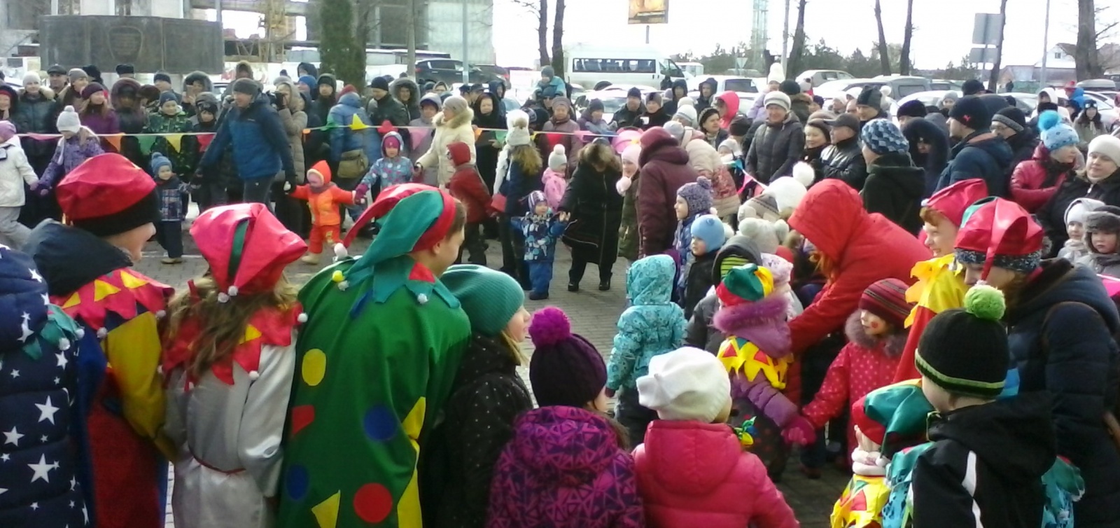 В Рязановском на масленичные гуляния пришли более тысячи человек