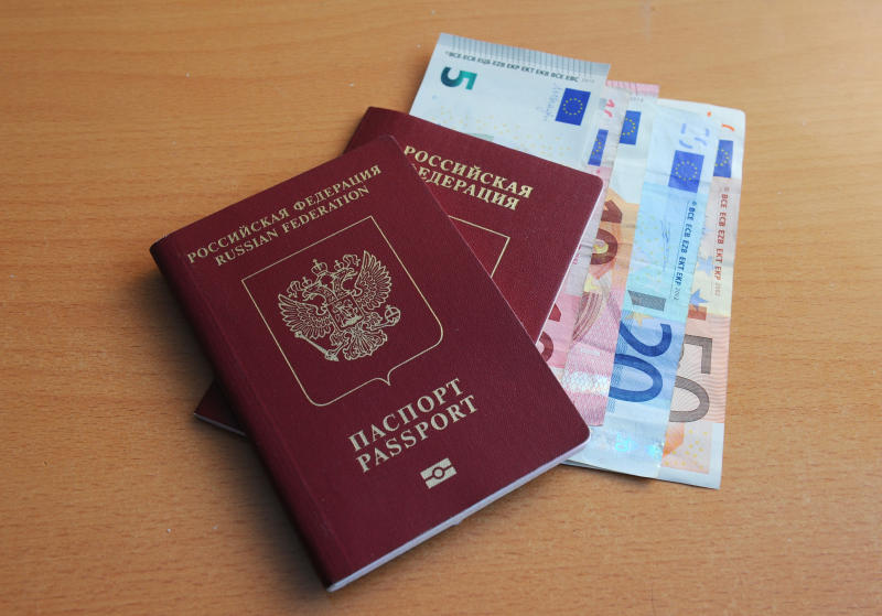 Москвичи оформили 170 тысяч загранпаспортов с августа 2017 года 