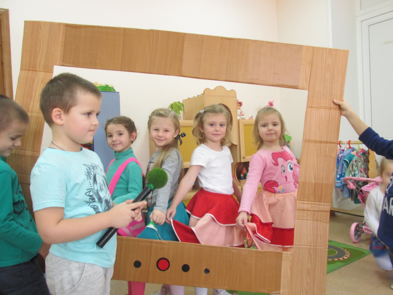 В детском саду «Журавушка» отпраздновали Всемирный День телевидения