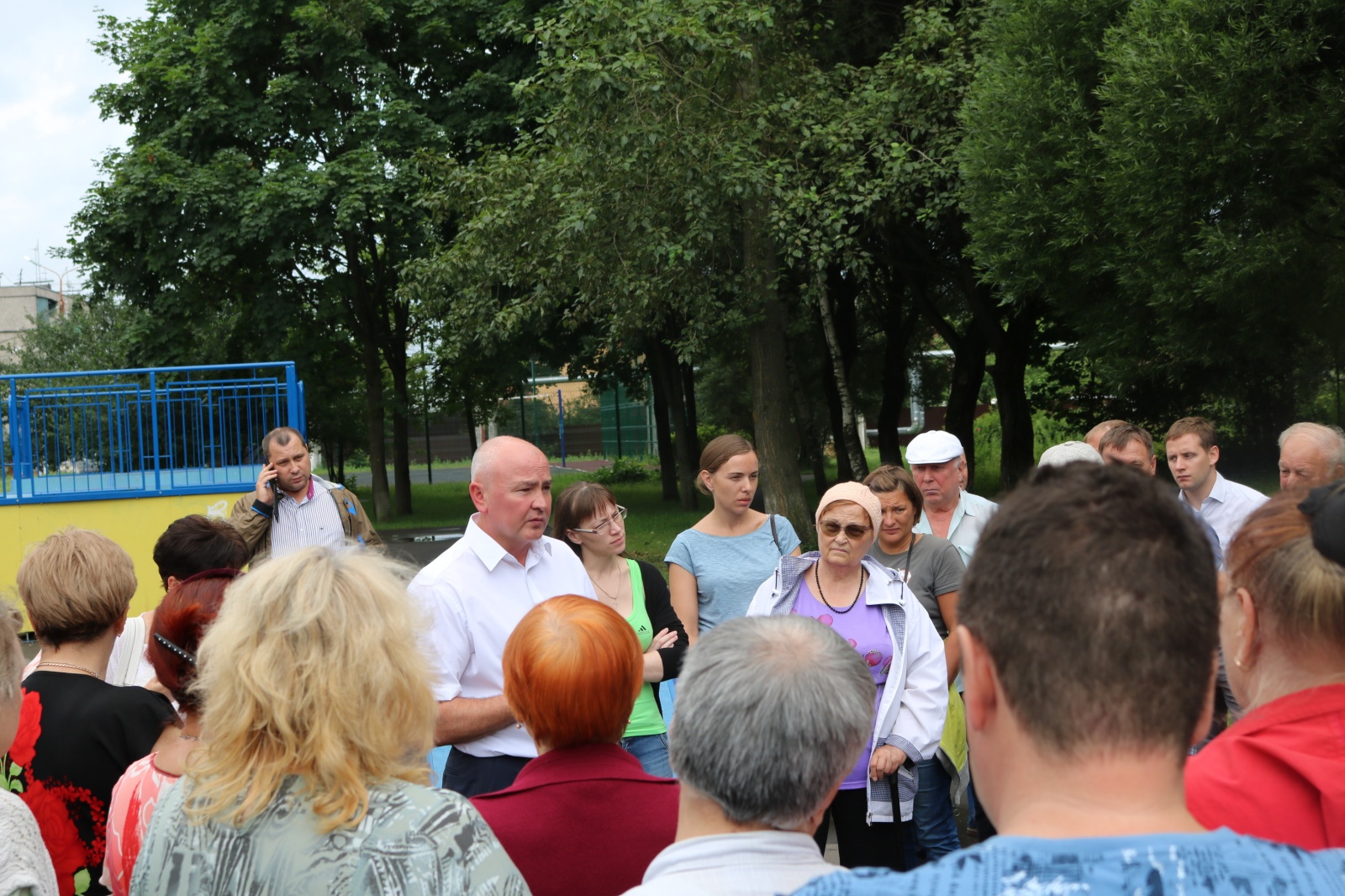 Глава администрации Николай Бобылев встретился с жителями  поселка Ерино