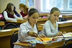 Ученики школы №2083 прошли на городской этап конкурса рисунка