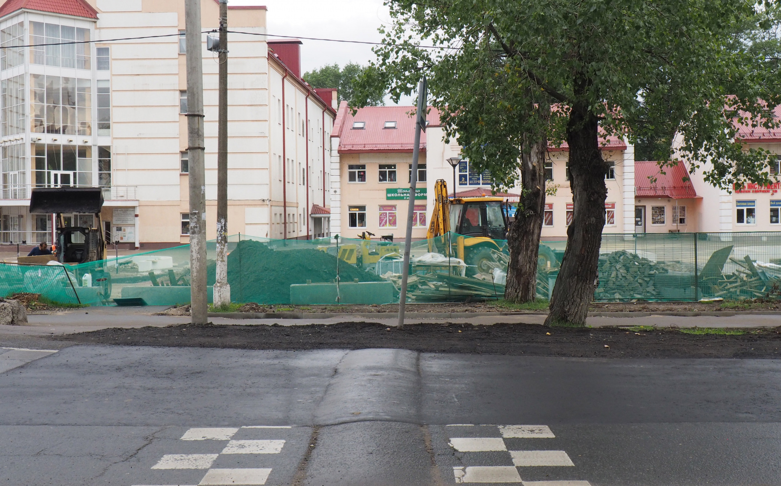 Проводится ямочный ремонт на улично-дорожной сети поселения Рязановское
