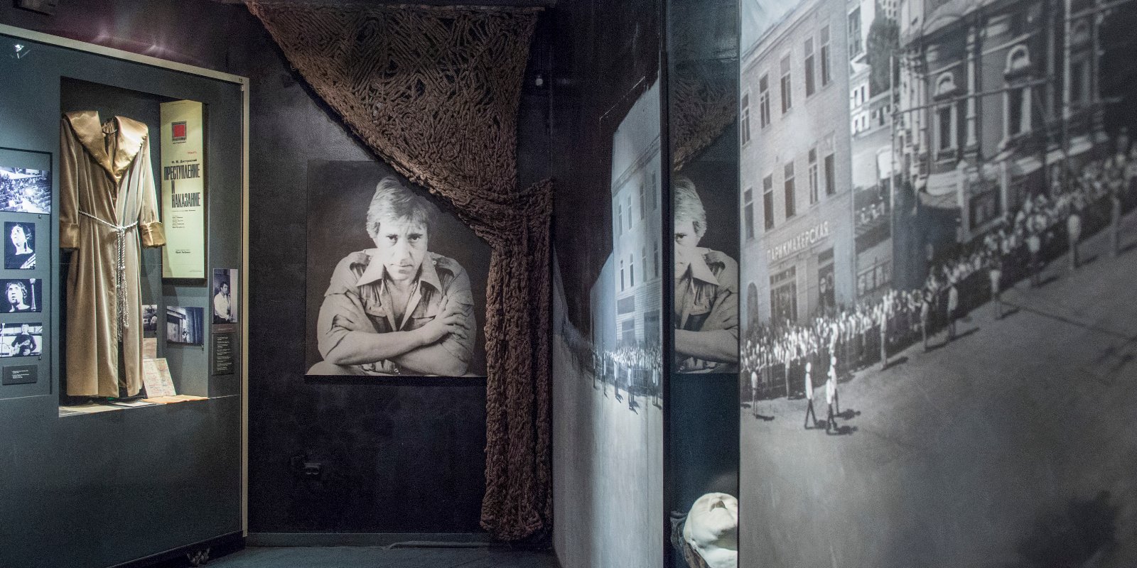 Побывать на кухне Высоцкого и увидеть веер Анны Павловой: какие музеи можно посетить бесплатно 24 марта