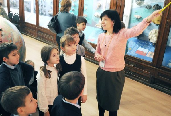 Свыше 300 тысяч московских школьников приняли участие в программе «Музеи – детям»
