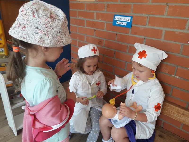 Дошкольники отметили день медицинского работника