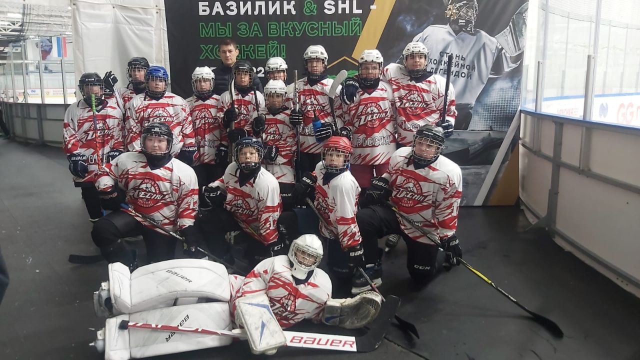 Юные спортсмены из Рязановского одержали очередную победу в групповом этапе турнира «Золотая шайба»