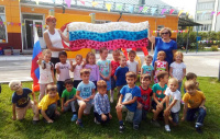 В дошкольной образовательной площадке «Сказка» отпраздновали День Государственного флага России
