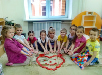 Дошкольники поселения Рязановское продолжают участвовать в акциях  «Бумажный Бум» и «Добрые крышечки»