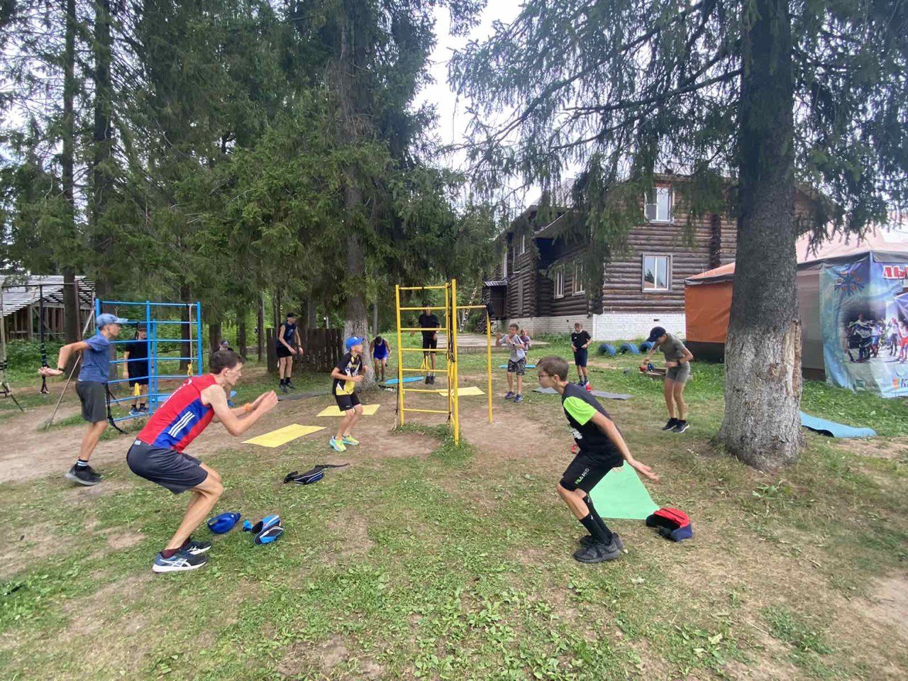  Подготовку к лыжным гонкам продолжили в спортивном клубе «Десна» 