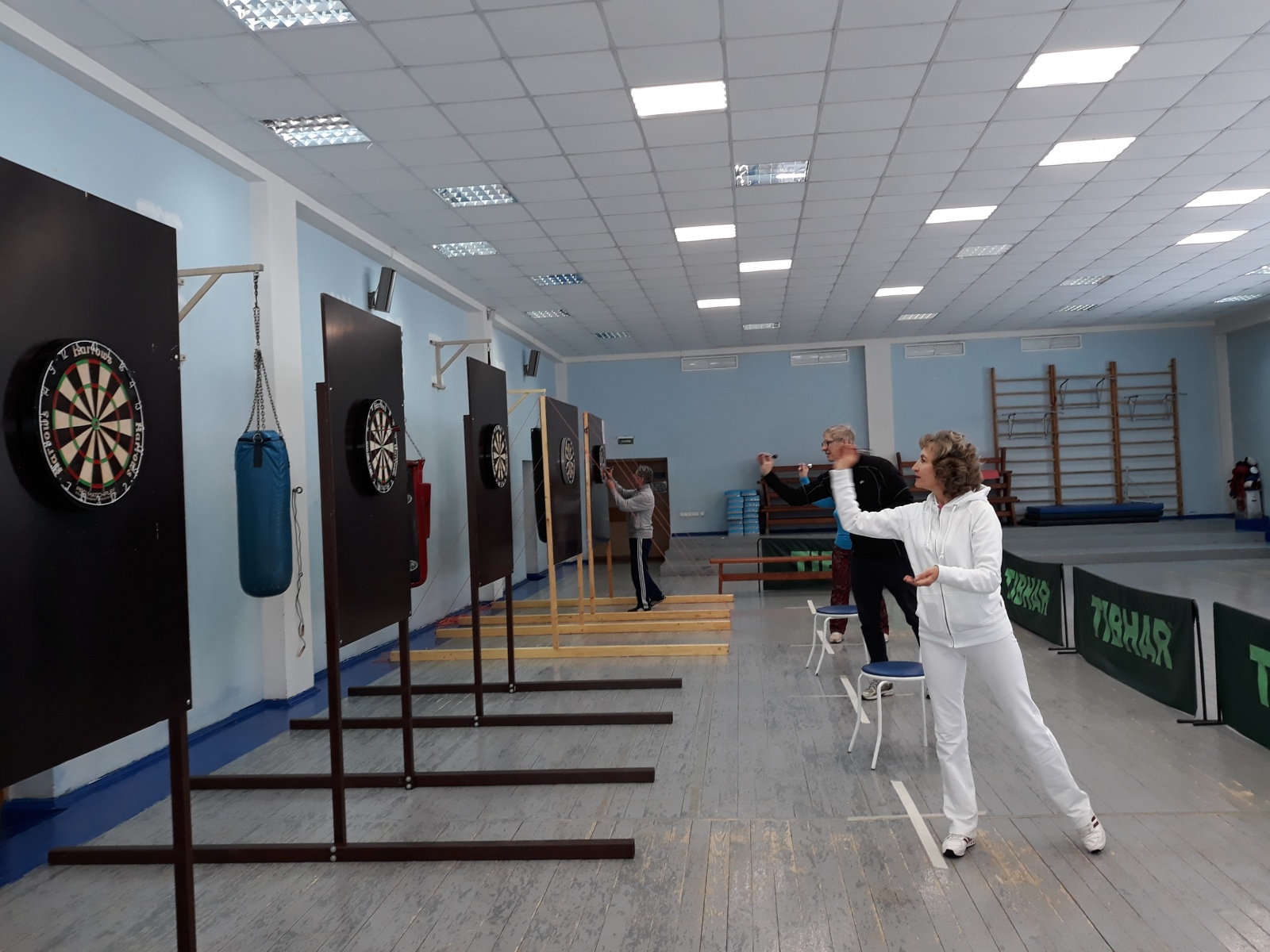 Жители поселения Рязановское приняли участие в соревнованиях по дартсу