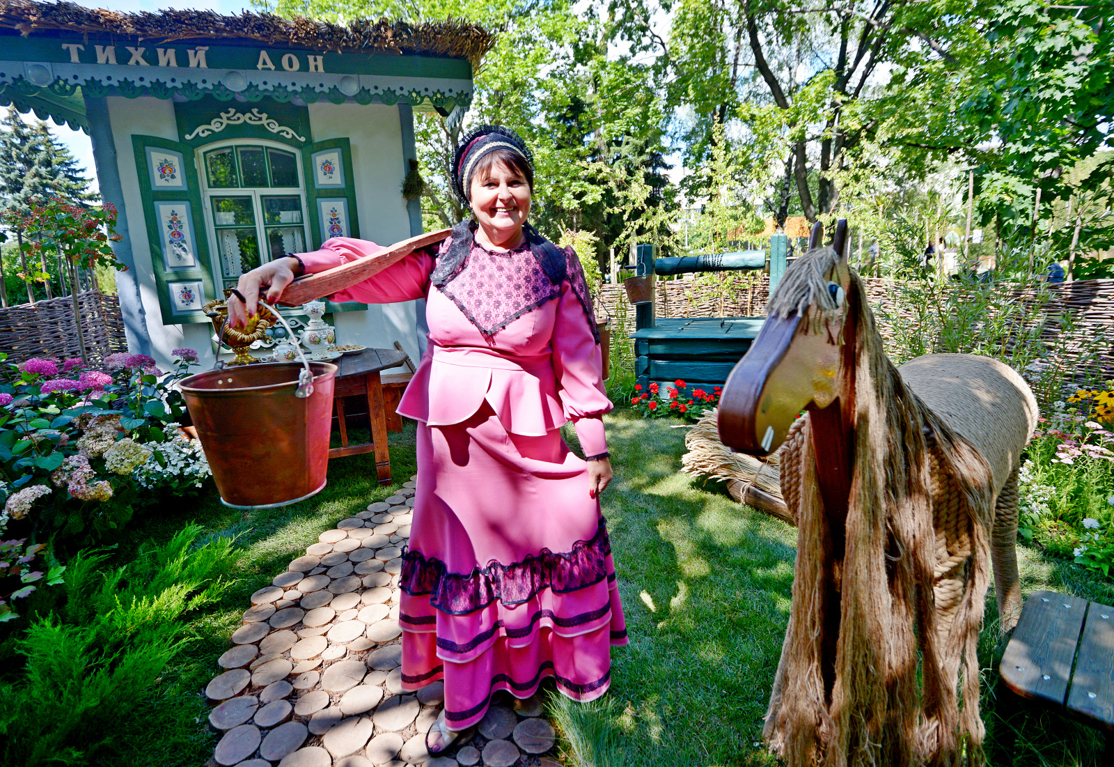 Жители Рязановского смогут принять участие в конкурсе по оформлению садов
