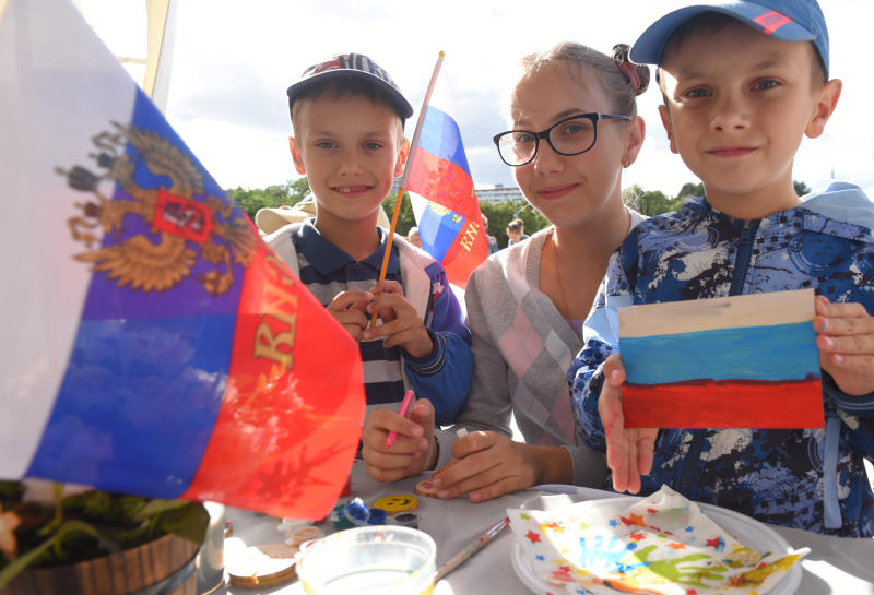 Более пяти миллионов человек поучаствовали в мероприятиях ко Дню России