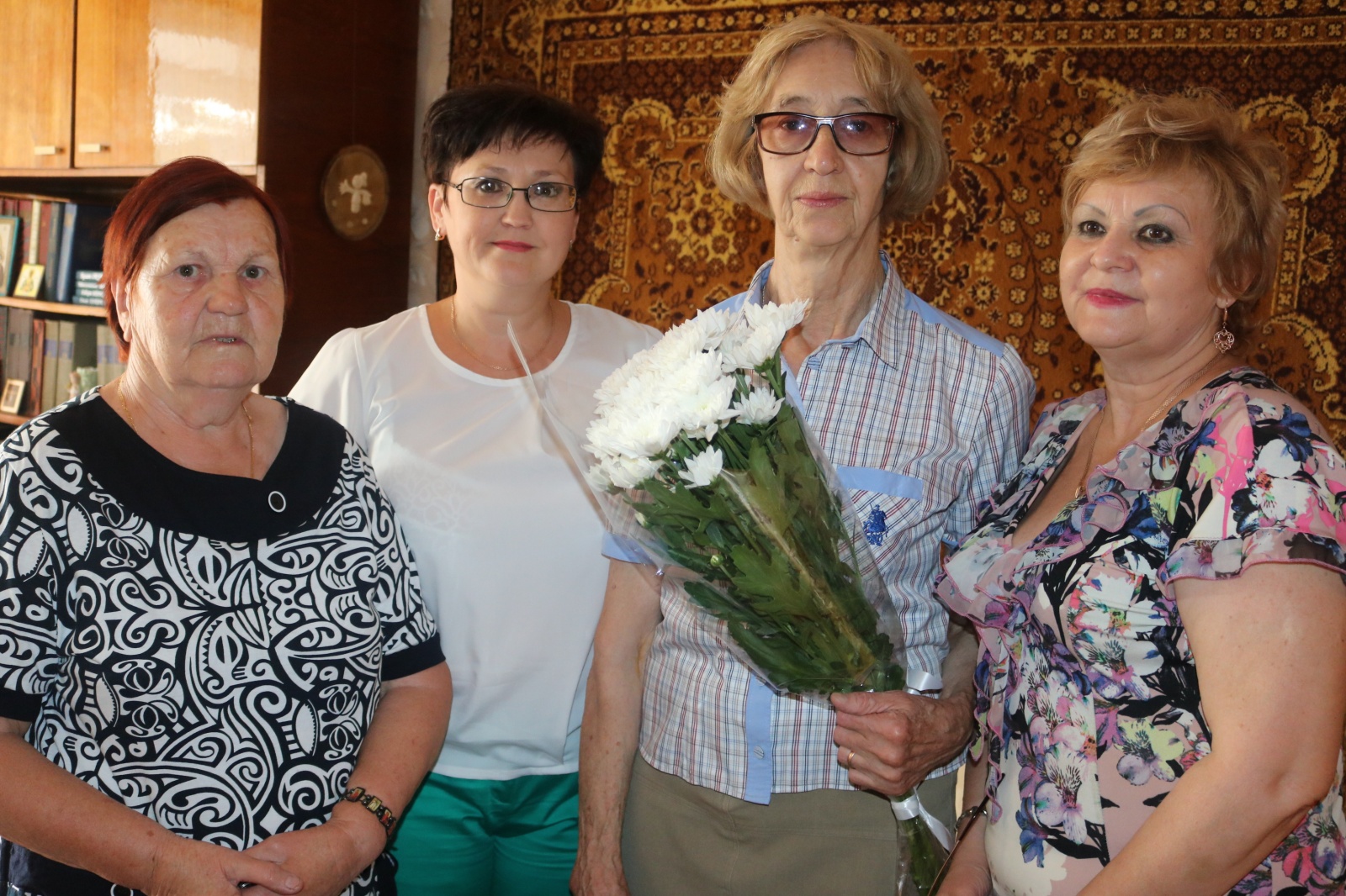 75-летний юбилей отметила активная жительница поселения Рязановское Виноградова Ольга Сергеевна 