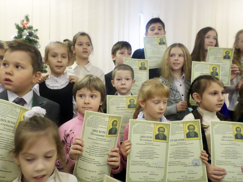 Ученики школы №2083 стали победителями и призерами конкурса «Под рождественской звездой»