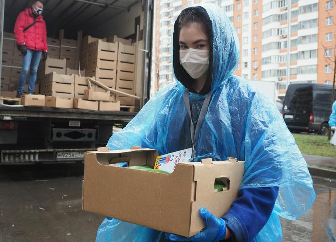 Тысячи людей по всей стране готовы оказать помощь нуждающимся в период пандемии 