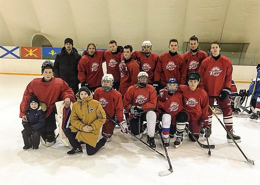 Хоккейная команда поселения Рязановское взяла "серебро" на окружном турнире