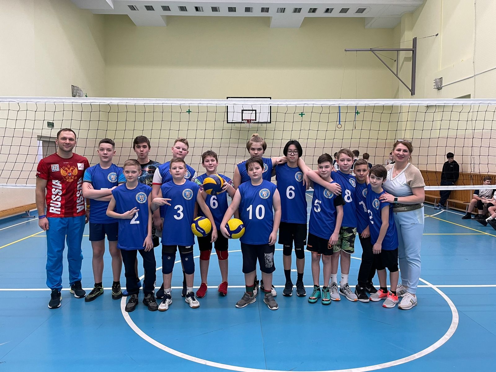 Ученики школы №2083 приняли участие в турнире по волейболу