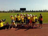 Дошкольники из ОП «Сказка» тренируются на стадионе СК «Подолье»