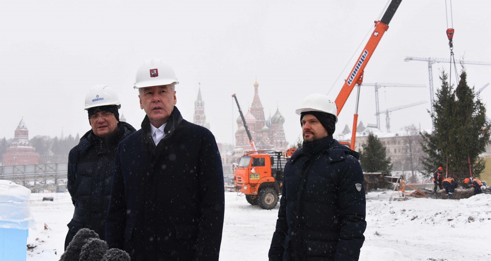 Собянин: Начался завершающий этап строительства парка "Зарядье"