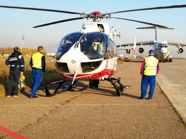 Вертолетами МАЦ эвакуировали пострадавших, доставленных в Москву из Керчи