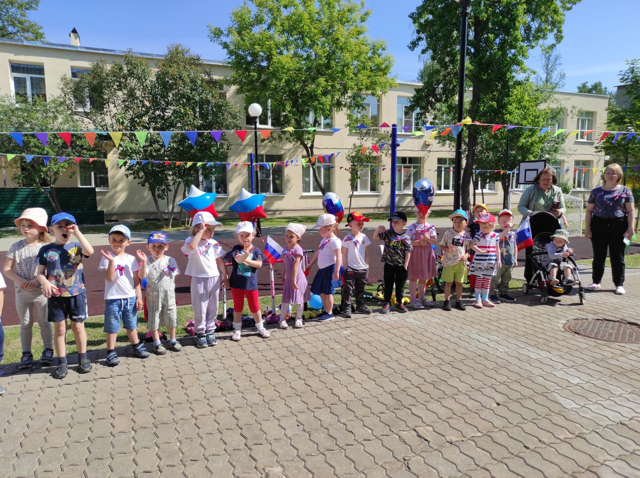 Мероприятия ко Дню России провели для дошкольников
