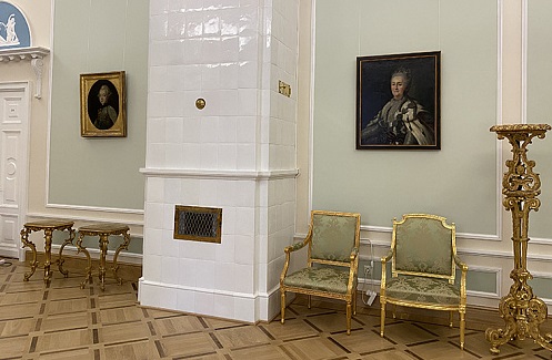 Выставку картин «Амурова комната» открыли в «Остафьеве»