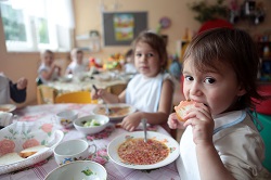 Ввели пятиразовое питание в детских садах