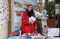  Молодежная палата поселения Рязановское провела акцию «Поменяй сигарету на конфету»