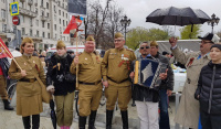 Московские спасатели поздравили ветеранов войны с 75-летием Победы
