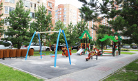 Продолжаются работы по благоустройству детской игровой площадки в поселении Рязановское
