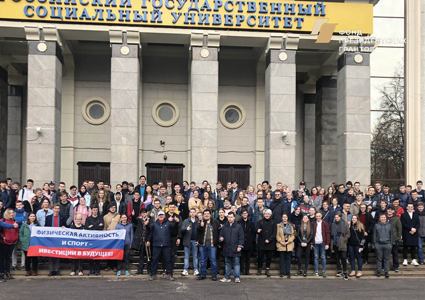 Лео Бокерия приглашает москвичей пройти 10 тысяч шагов по маршруту здоровья