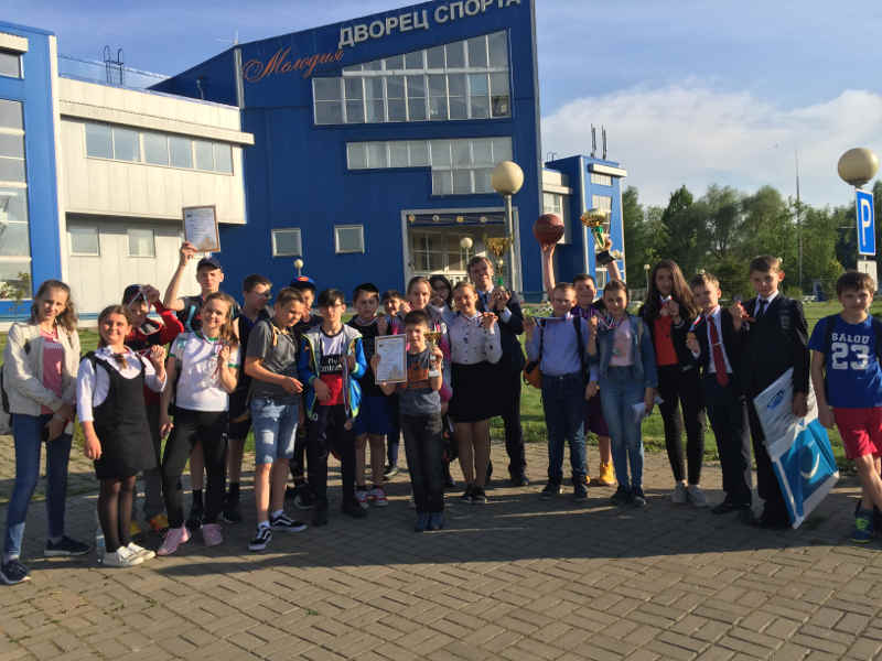 Сборная команда школы 2083 заняла третье место в межрегиональной олимпиаде «Свеча России»