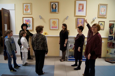 В ДК «Десна» открылась выставка рисунка