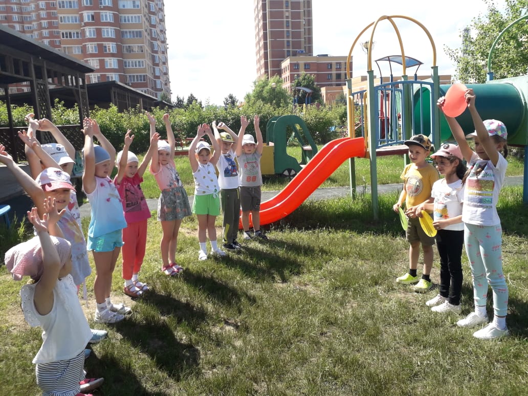 Занятие по дорожной безопасности прошло в детском саду Рязановского