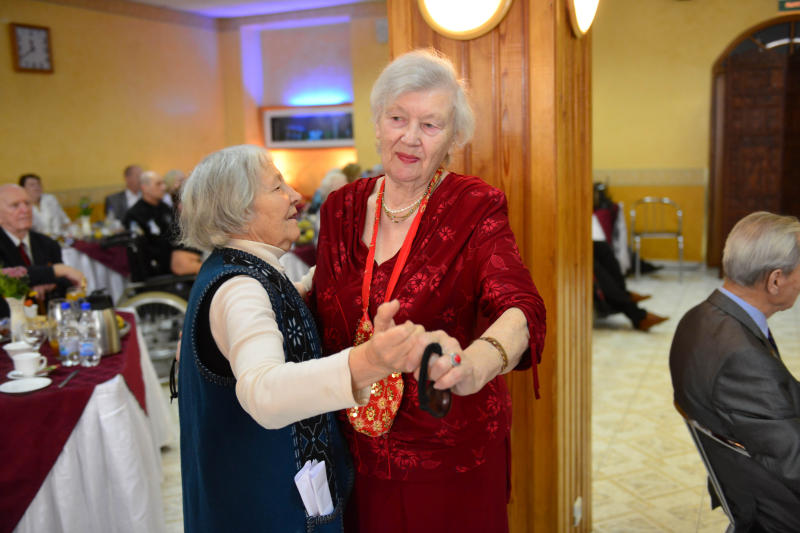 Пожилых жителей Рязановского пригласили на праздничное мероприятие