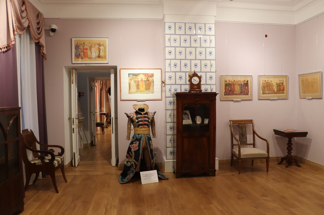 Выставка «Сказки Пушкина» открылась в Музее-усадьбе «Остафьево»