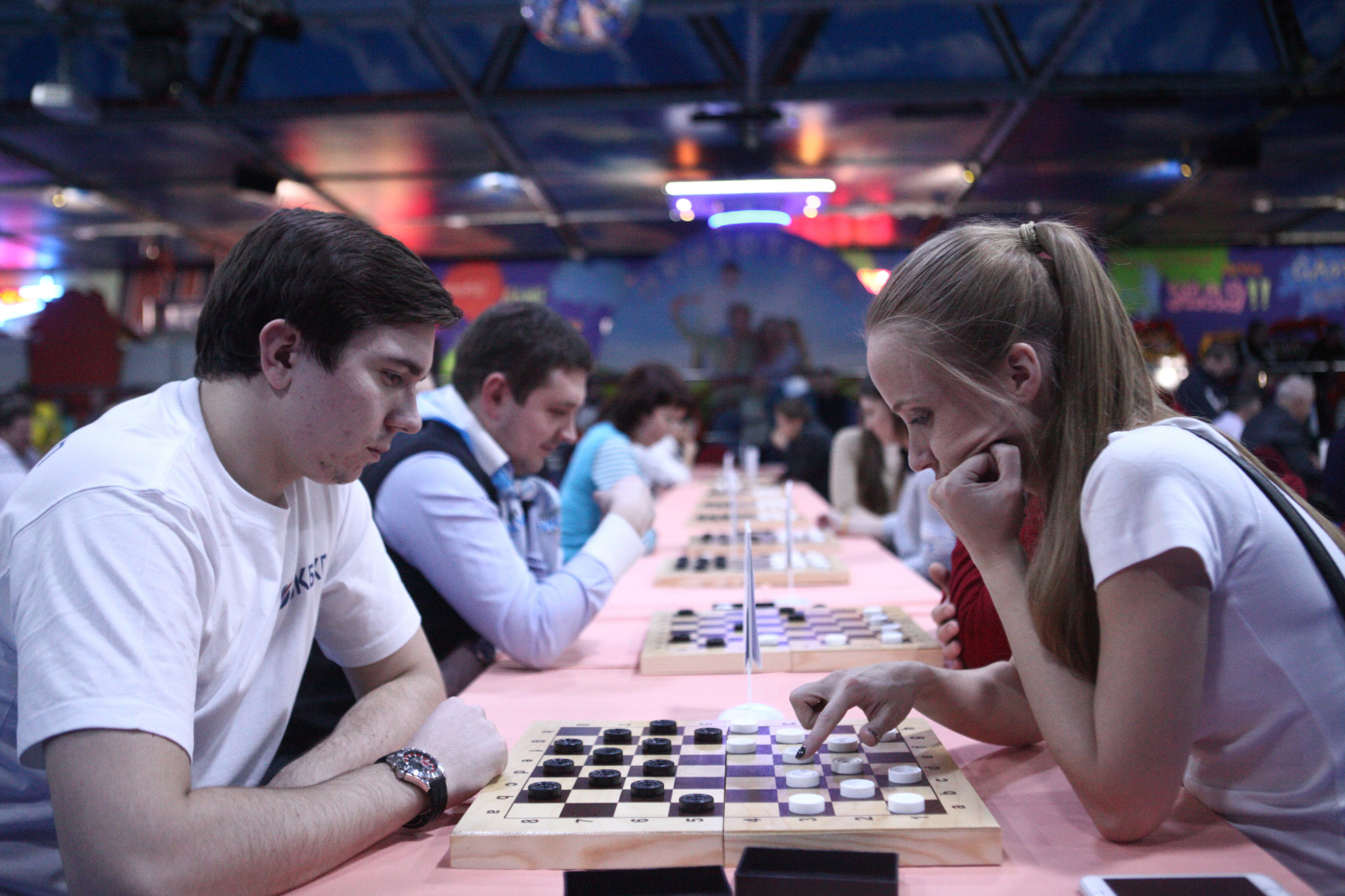Мастер-класс по быстрым шашкам пройдет в Доме культуры «Десна»