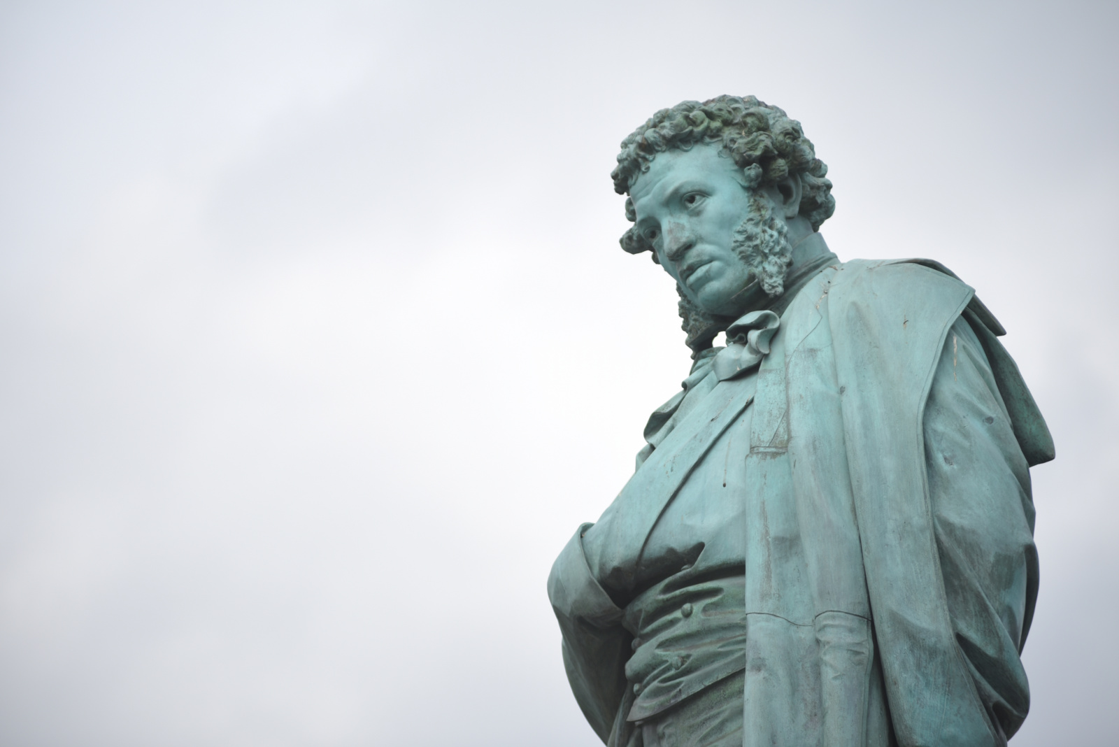 Представители музея-заповедника «Остафьево» рассказали о памятнике Александру Пушкину