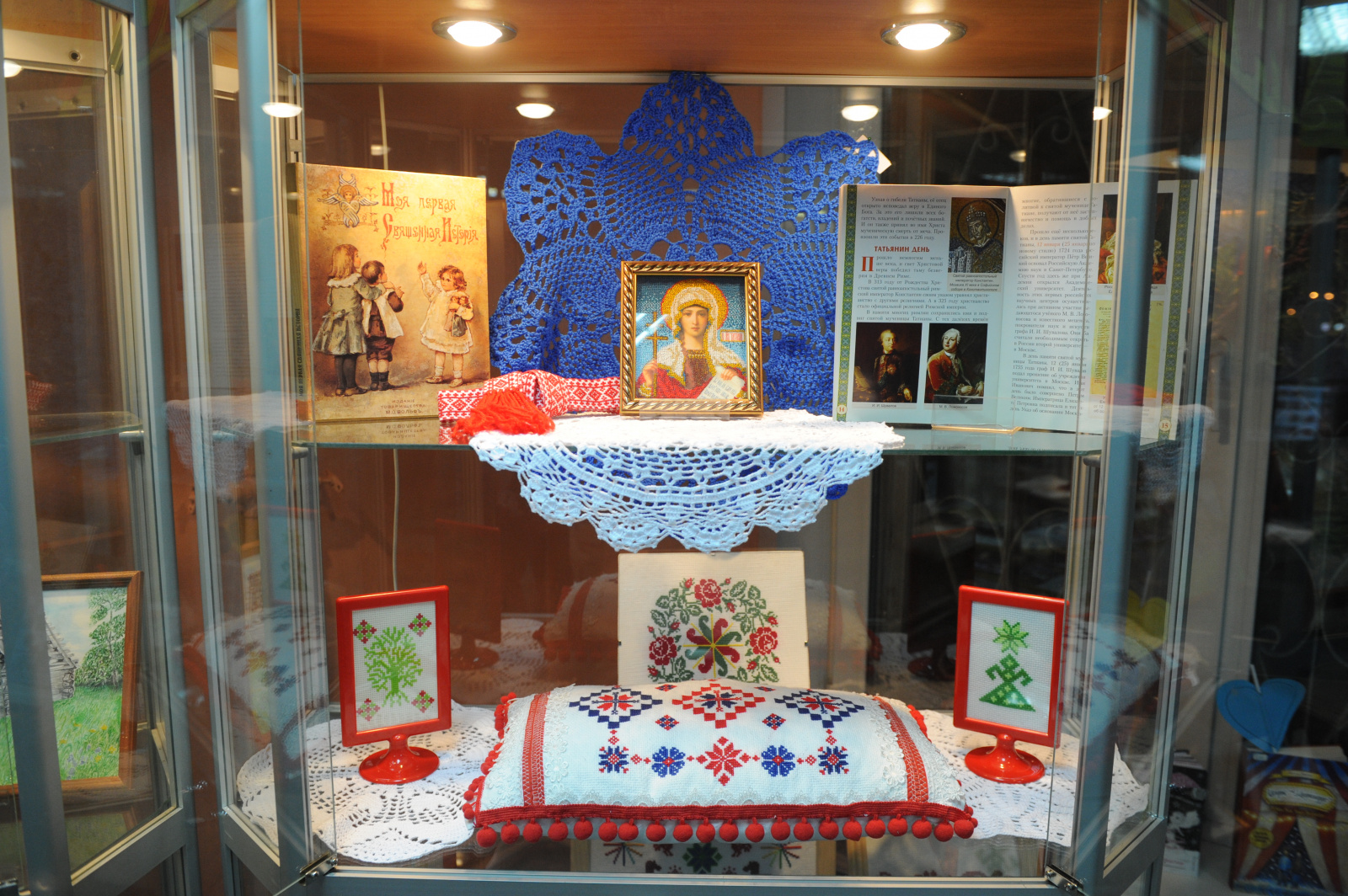 Творческий конкурс «Зимний вернисаж» организуют в Доме культуры «Десна»