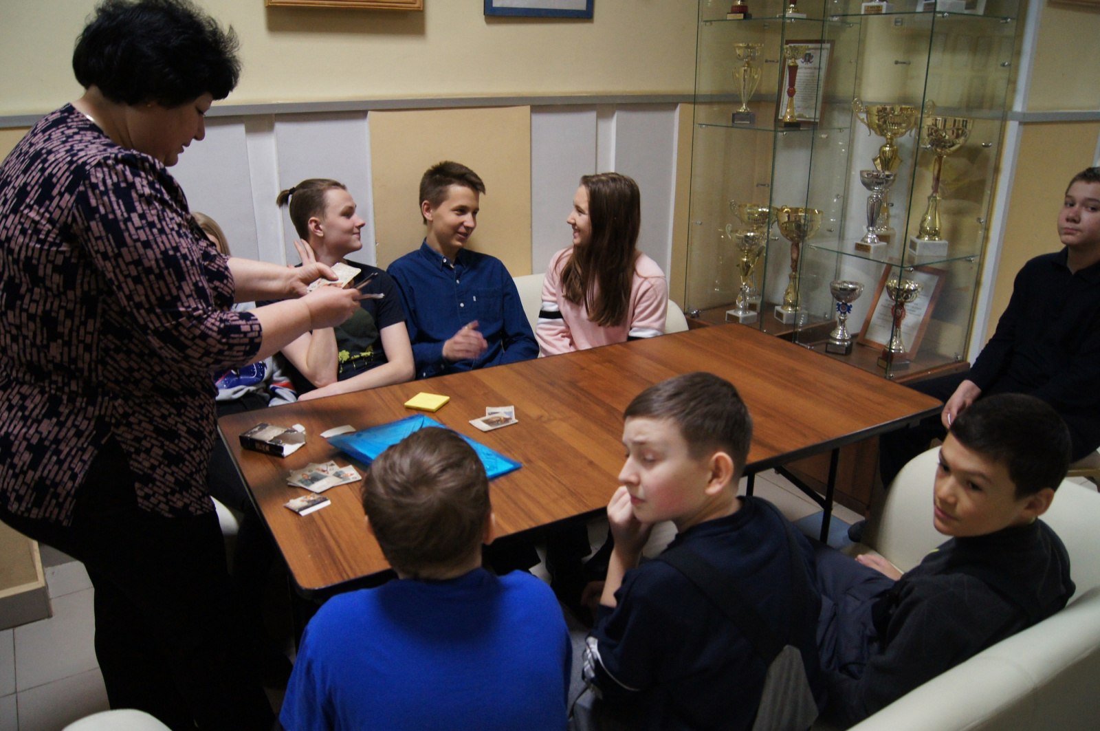 Молодежь из поселения проверят свою интуицию в психологической игре 