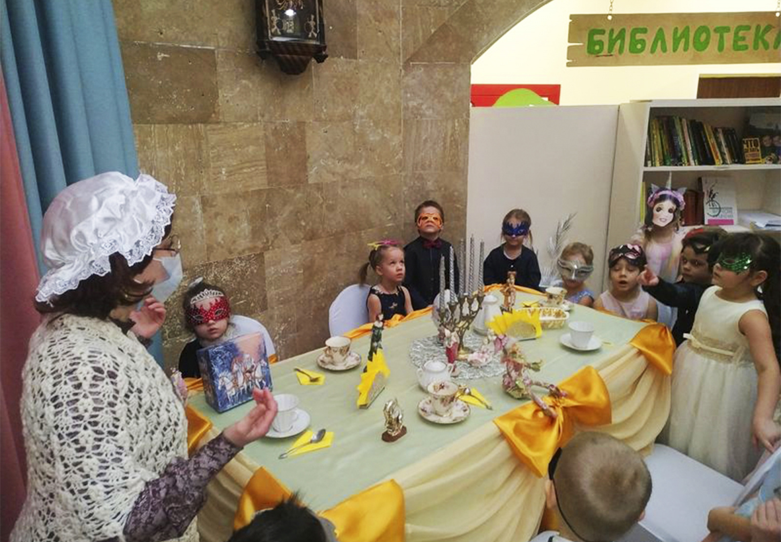 Воспитанники детского сада «Остафьево» посетили бал-маскарад