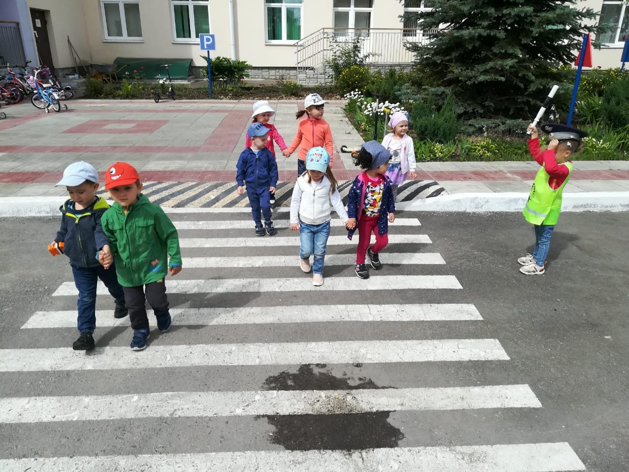 День дорожного движения организовали для малышей 