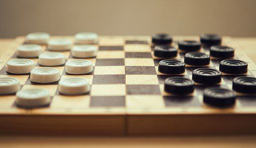 Любительский турнир по шашкам пройдет в ДК «Десна» 