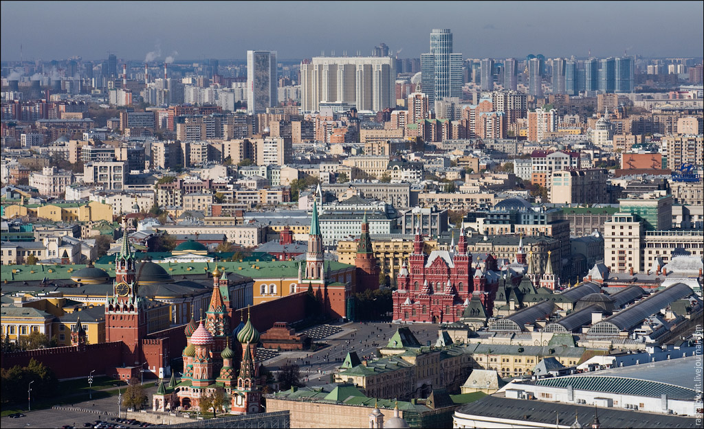 Жара и опасное солнечное излучение ожидает москвичей в ближайшие дни