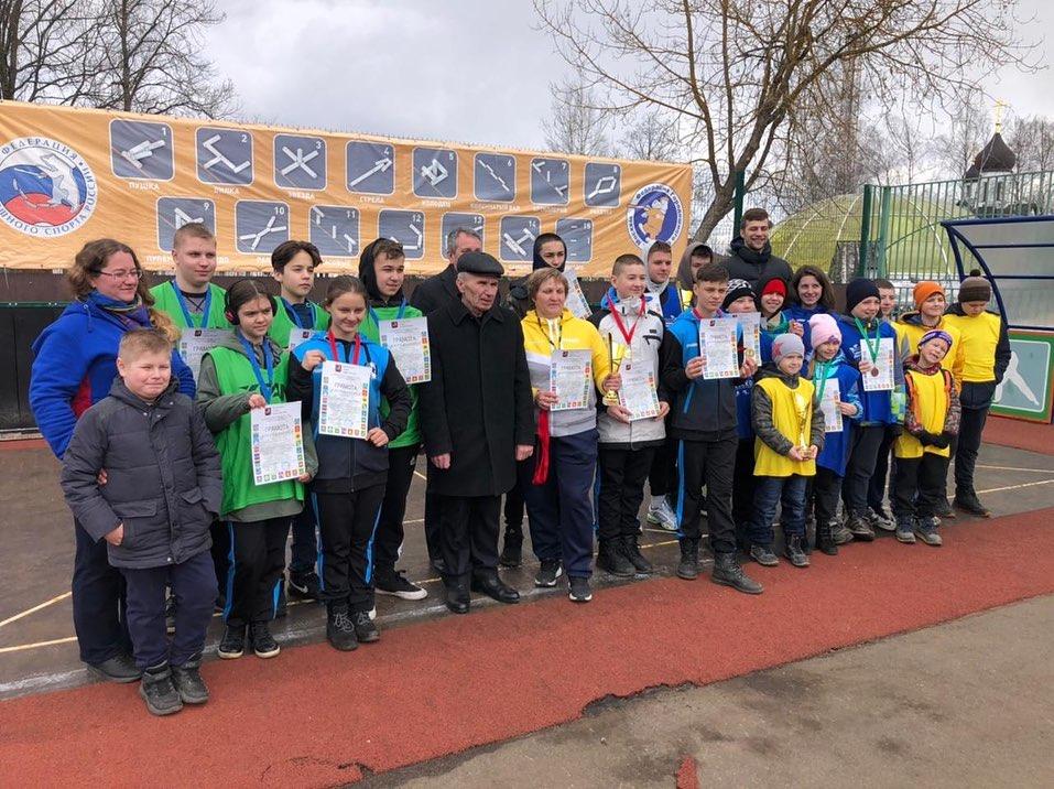 Команда Спортивного клуба «Десна» заняла второе место в турнире по городошному спорту