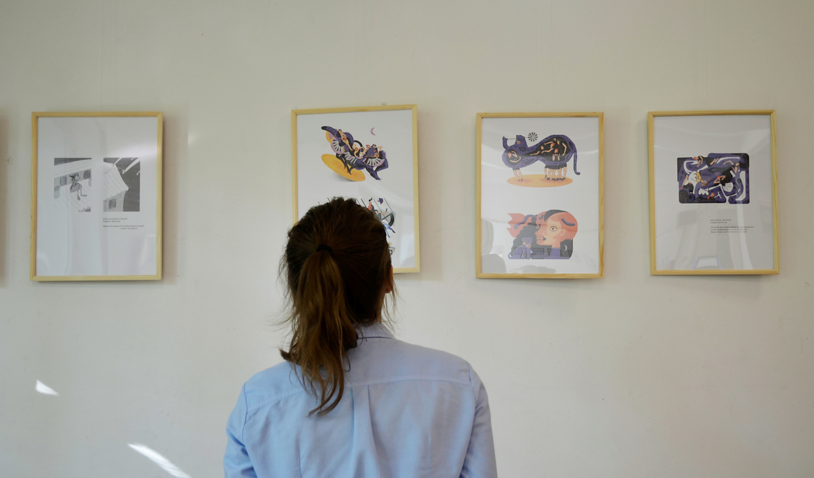 Выставку рисунков ко Дню Победы представили в Детской школе искусств «Дар»